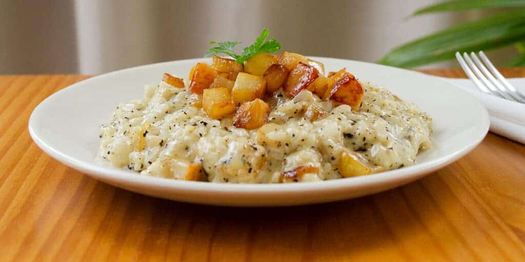 Risotto de Pera com Gorgonzola e Chá Preto Defumado